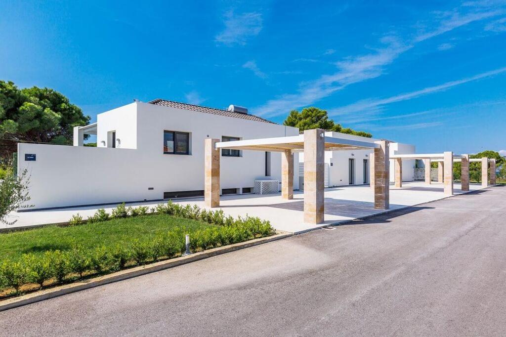Les Residences 스보로나타 외부 사진